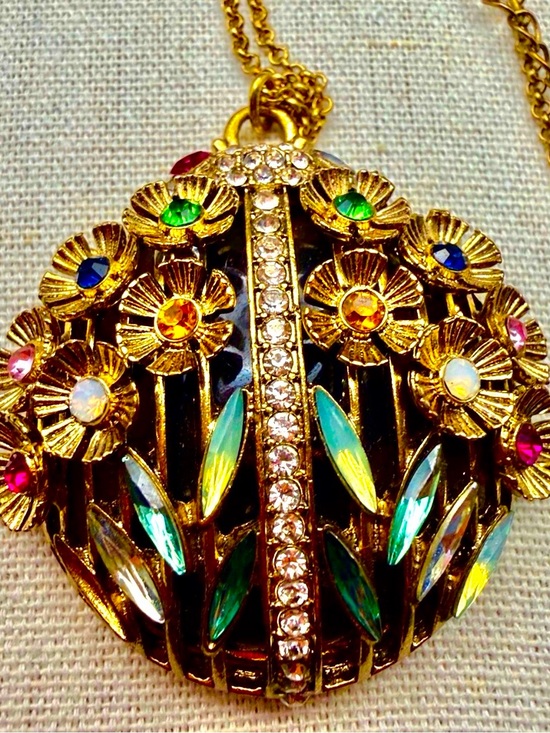 Betsey Johnson Jewelry - Betsey Johnson “Tortifly' Ladybug Pendant Necklace
